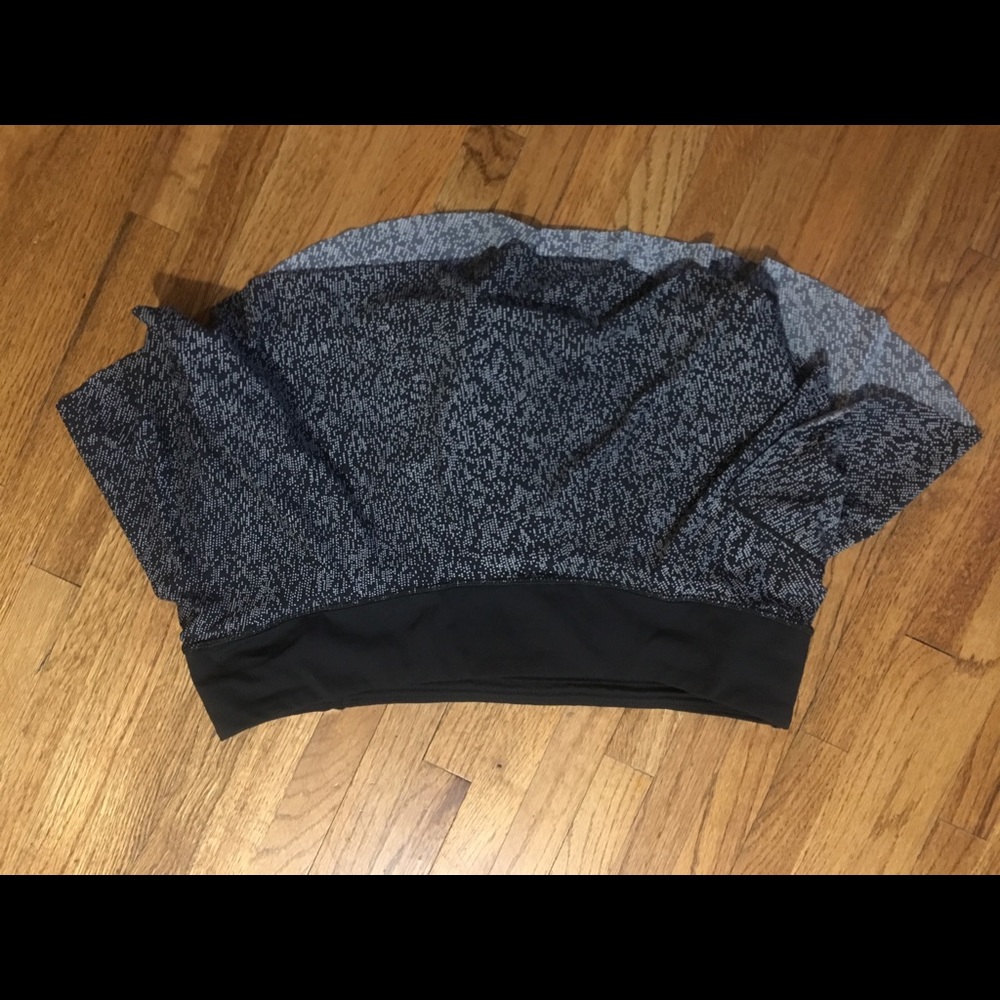 Lululemon Light as Air Skirt 10
